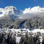 Casa Gialla Sulle Dolomiti A *