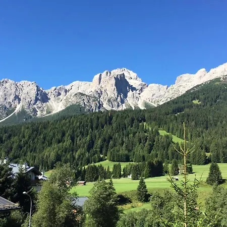 Casa Gialla Sulle Dolomiti A Holiday home *