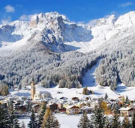 Casa Gialla Sulle Dolomiti A Feriehus *