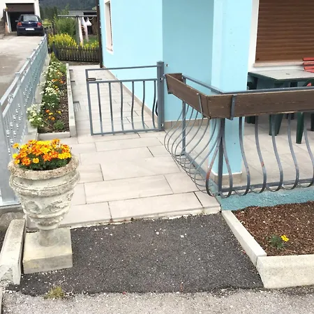 Casa Gialla Sulle Dolomiti A Holiday home