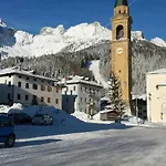 펜션 Casa Gialla Sulle Dolomiti A 파돌라