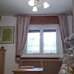 Casa Gialla Sulle Dolomiti A *