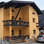 בית נופש Casa Gialla Sulle Dolomiti A *