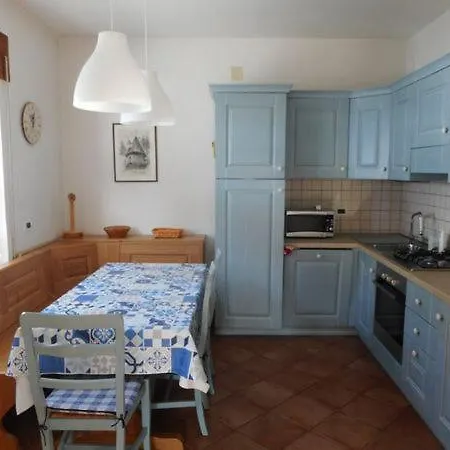 Casa Gialla Sulle Dolomiti A *